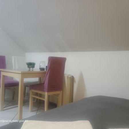 Hostel Lega House โอซีเยก ภายนอก รูปภาพ