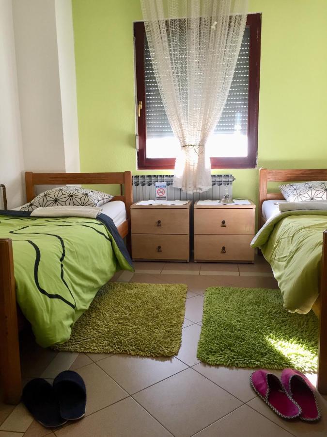 Hostel Lega House โอซีเยก ภายนอก รูปภาพ