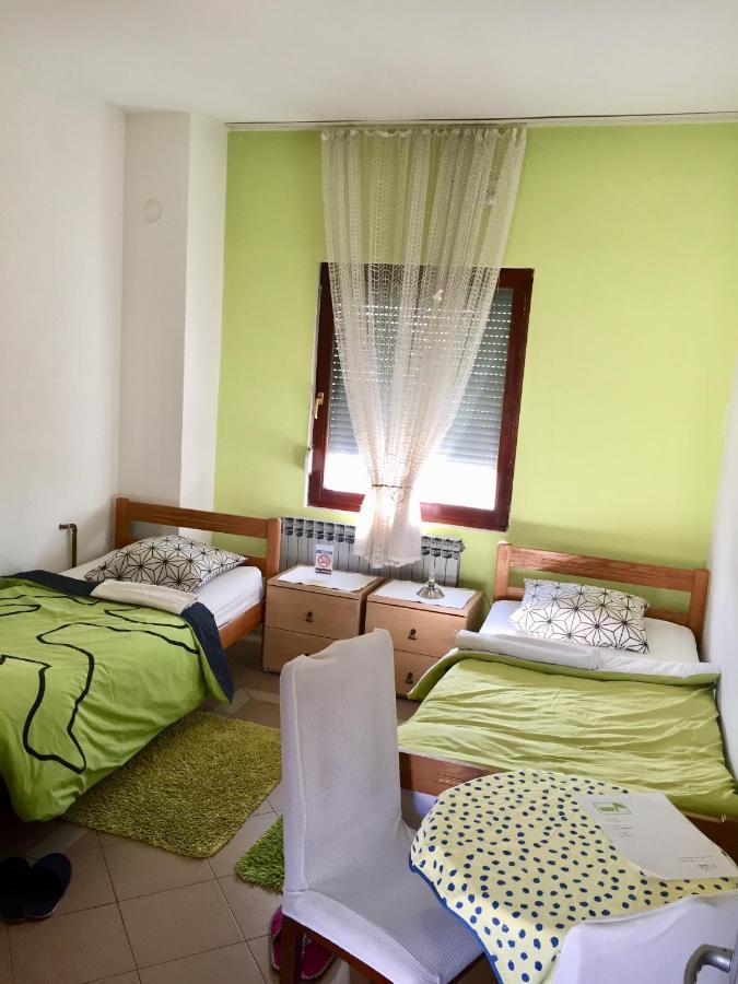 Hostel Lega House โอซีเยก ภายนอก รูปภาพ