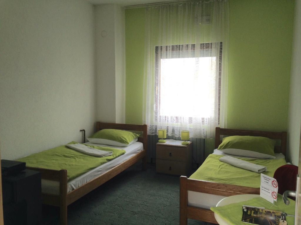 Hostel Lega House โอซีเยก ภายนอก รูปภาพ