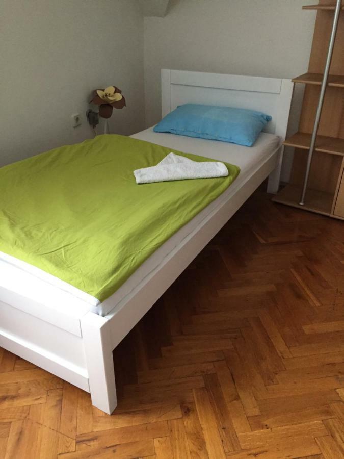 Hostel Lega House โอซีเยก ภายนอก รูปภาพ