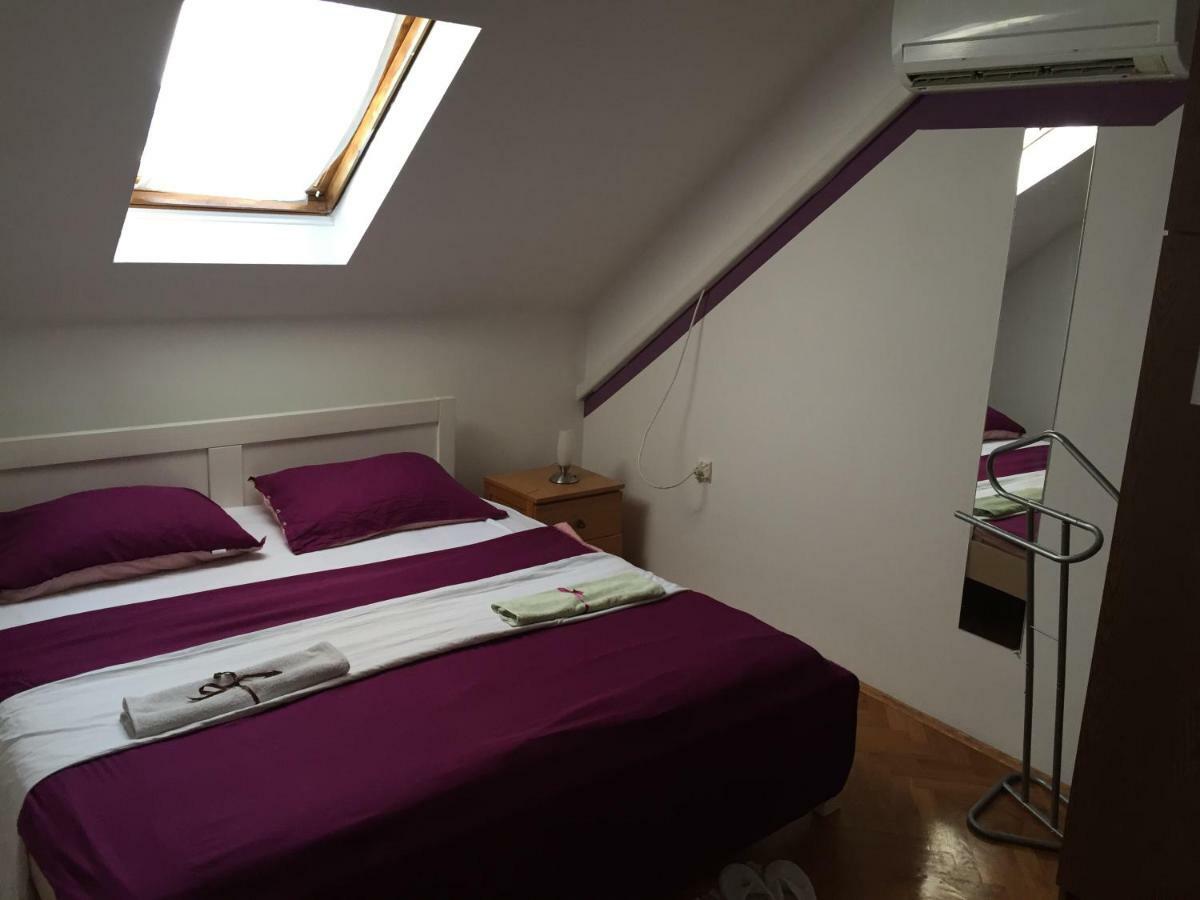 Hostel Lega House โอซีเยก ภายนอก รูปภาพ