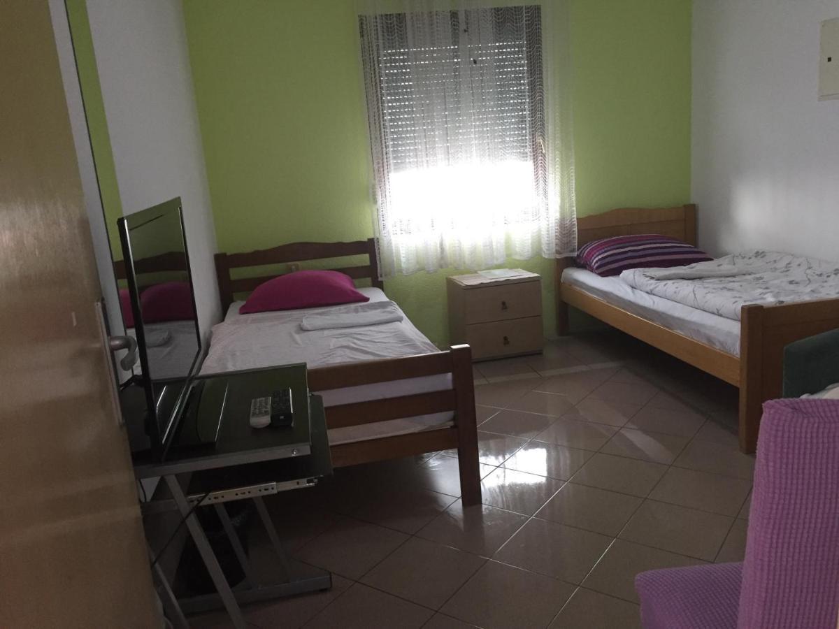 Hostel Lega House โอซีเยก ภายนอก รูปภาพ