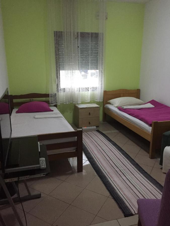 Hostel Lega House โอซีเยก ภายนอก รูปภาพ